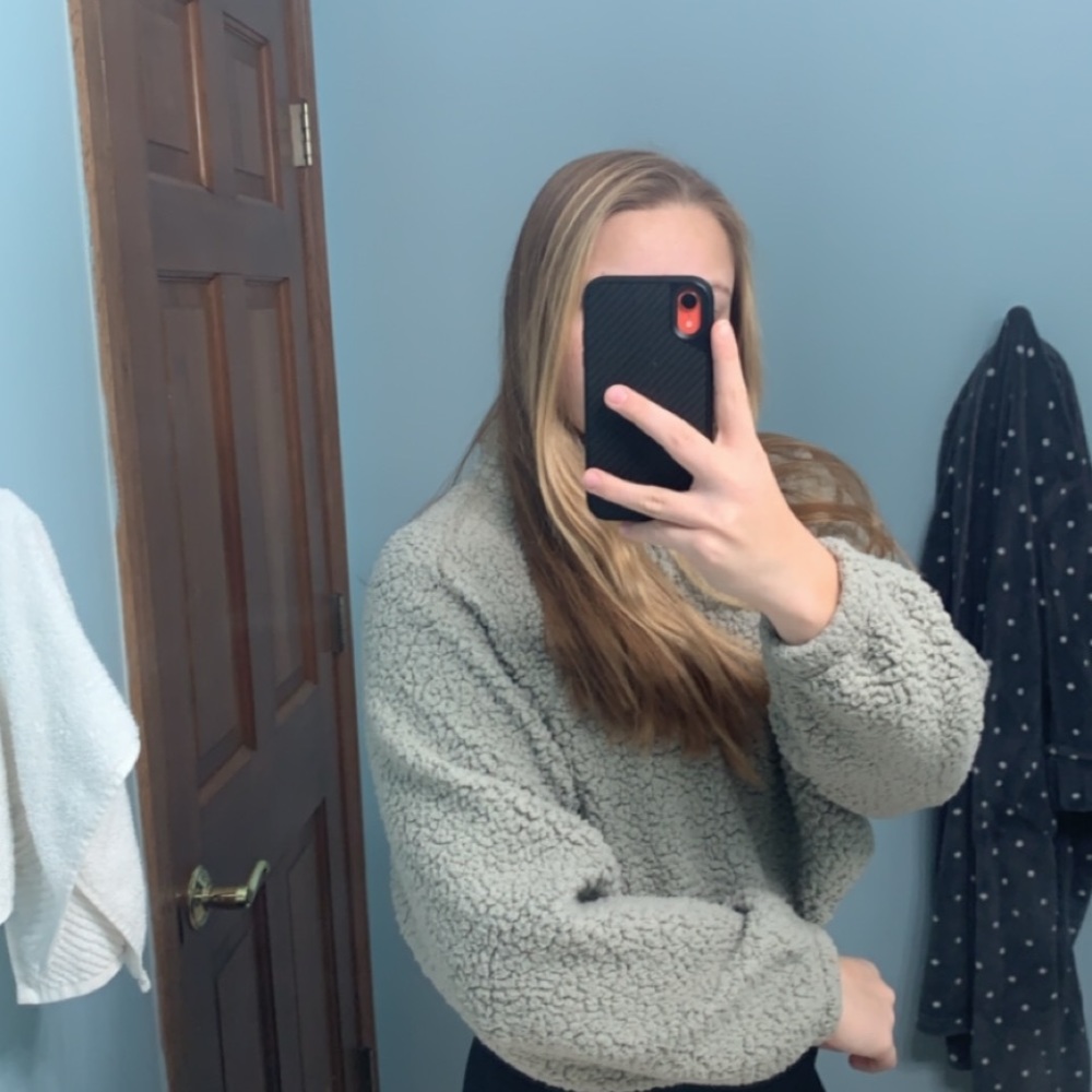Cropped Fuzzy Half-Zip: M